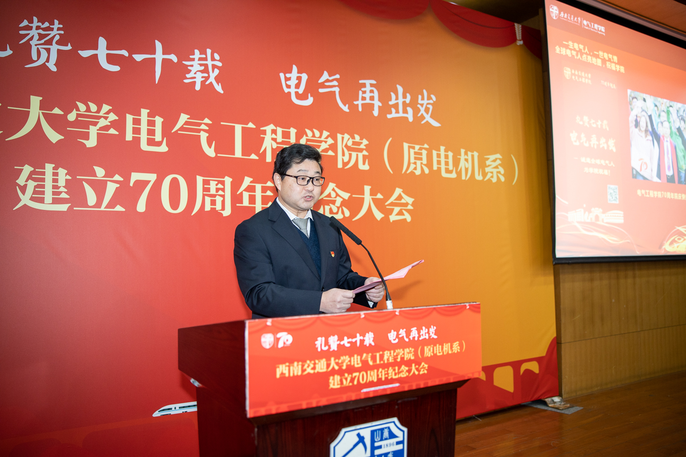 760691767828238918.jpg 760691767828238918.jpg